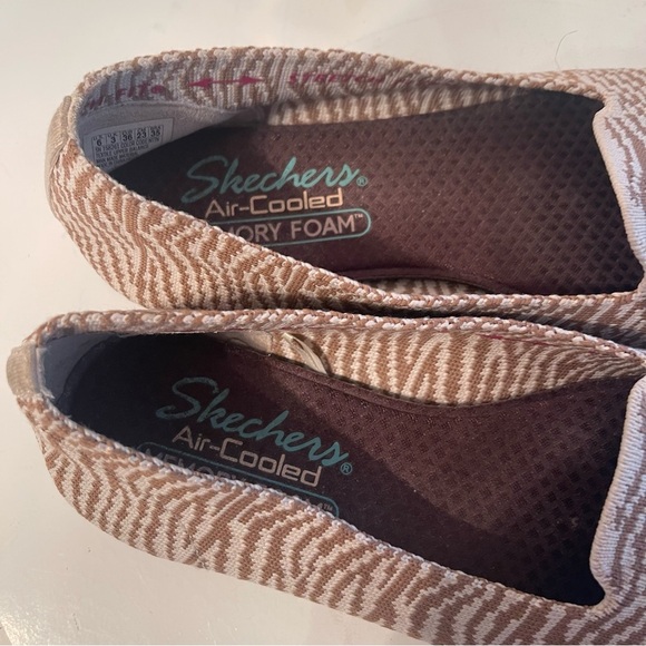 Skechers Memory Foam Flat Stretch Fit Shoes Size 6 - Picture 6 of 7